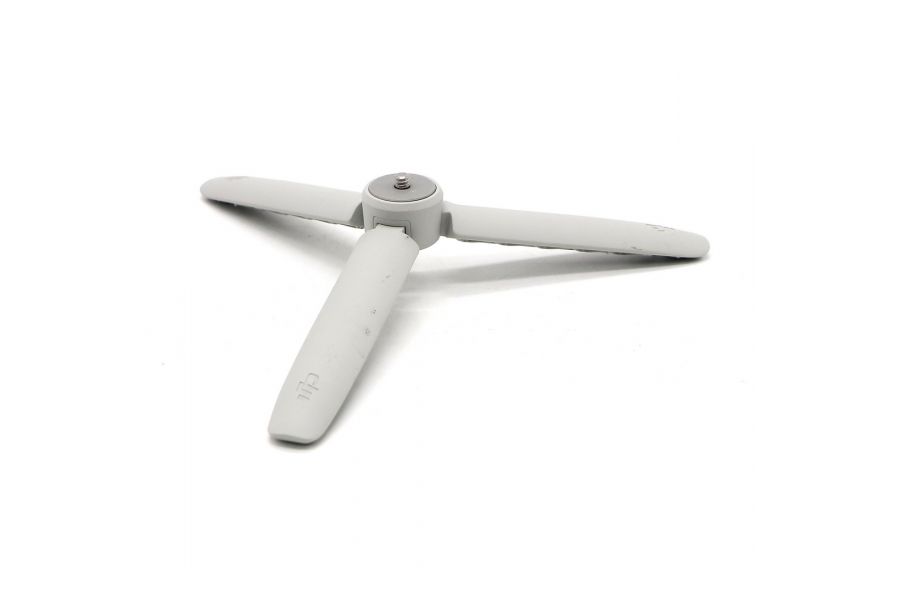 Стабилизатор DJI Osmo Mobile 4 в упаковке