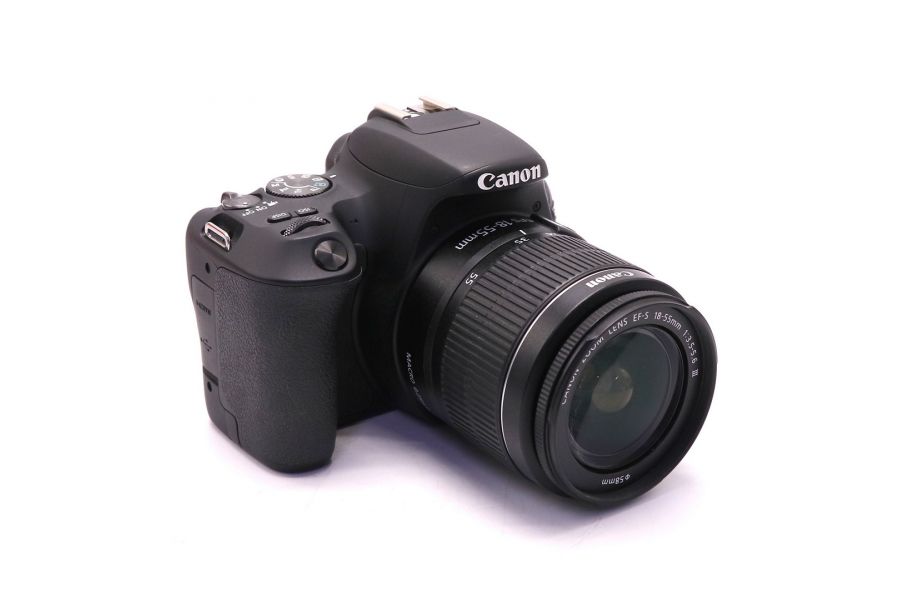 Canon EOS 200D kit в упаковке (пробег 5700 кадров)