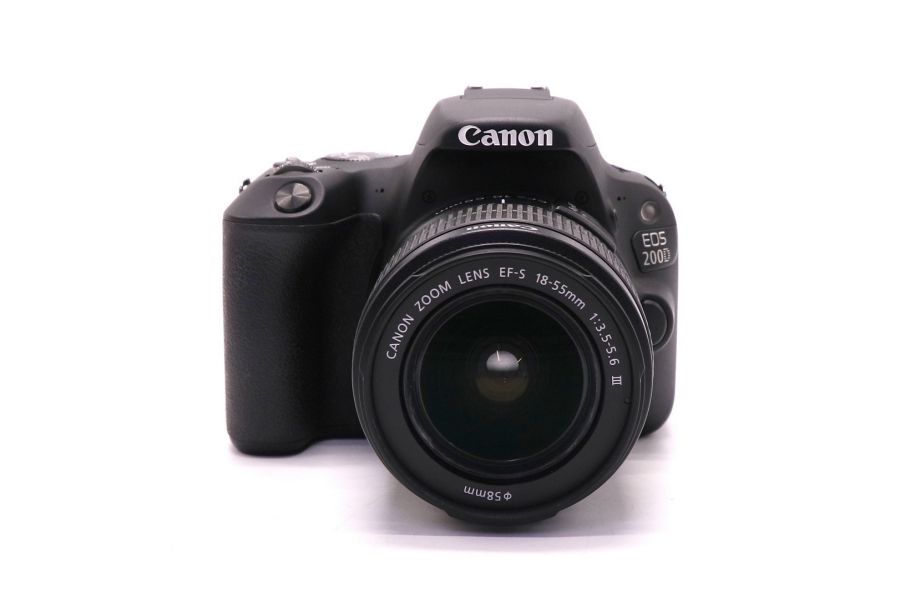 Canon EOS 200D kit в упаковке (пробег 5700 кадров)