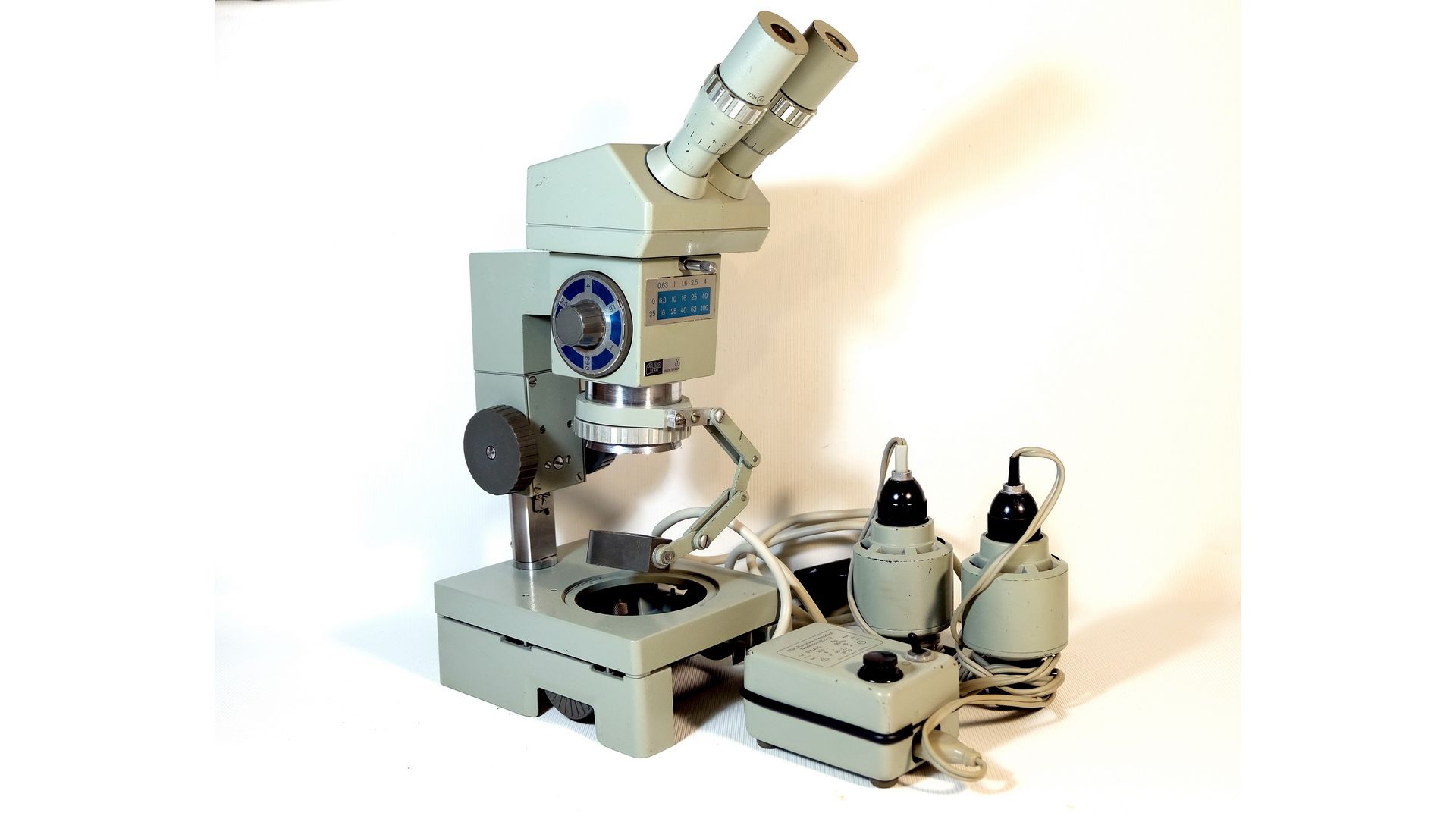 микроскоп carl zeiss 1001-. микроскоп carl zeiss jena. микроскоп карл цейс гдр. микроскоп карл цейс jena. микроскоп carl zeiss laboval 2 комплектация.