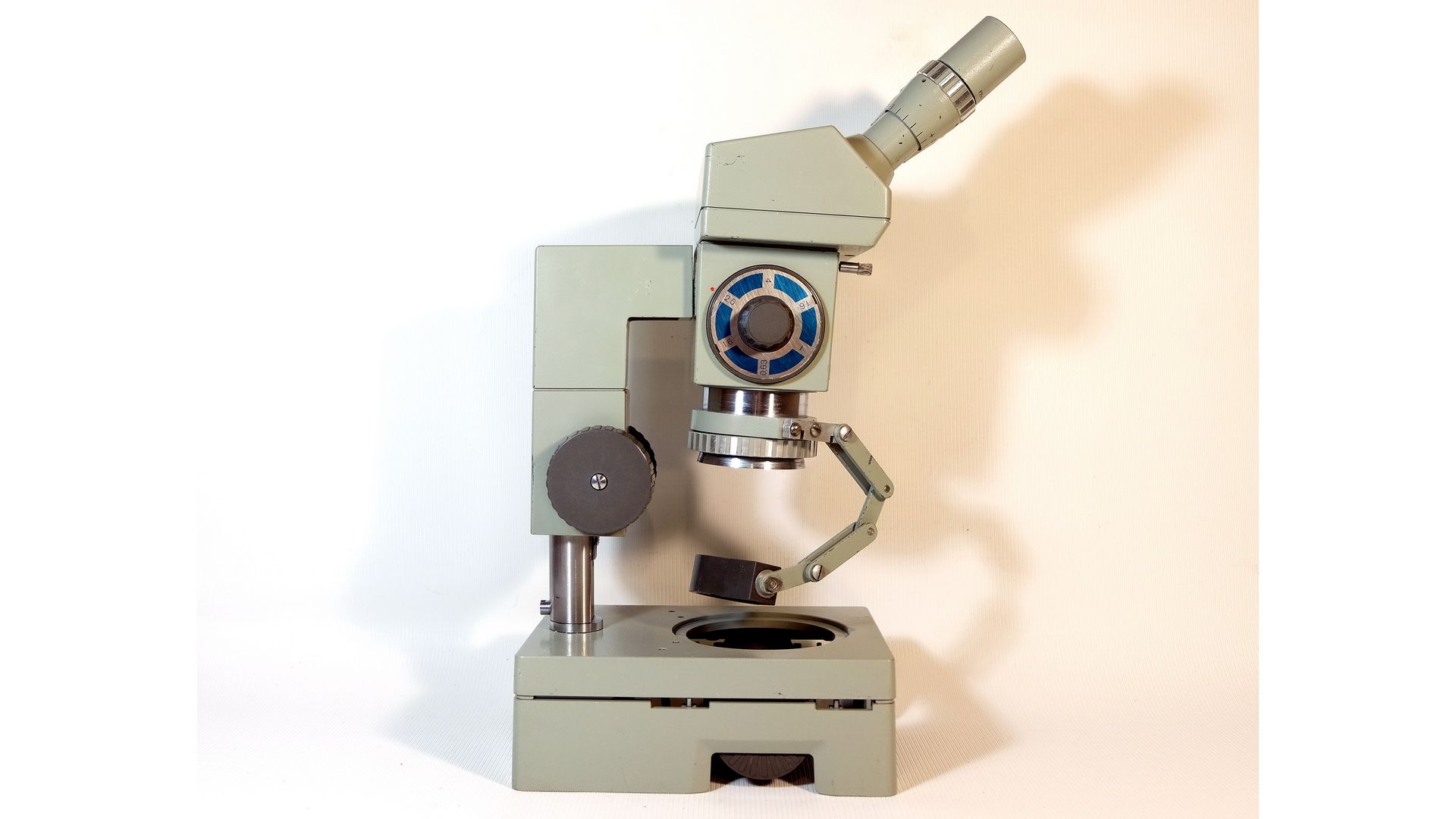 микроскоп карл цейс. микроскоп carl zeiss laboval. микроскоп citoval carl zeiss jena. микроскоп карл цейс гдр. микроскоп советский лабораторный.