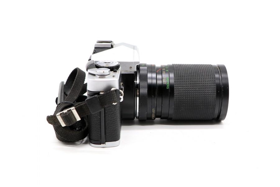 Minolta XG-A kit 28-85mm (Japan, 1982)