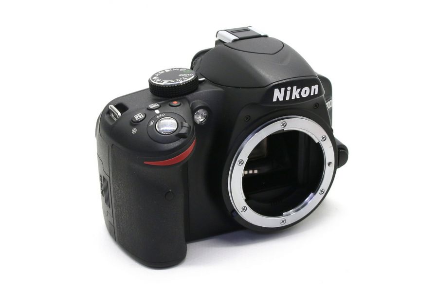 Nikon D3200 body (пробег 23870 кадров)