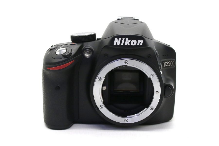 Nikon D3200 body (пробег 23870 кадров)