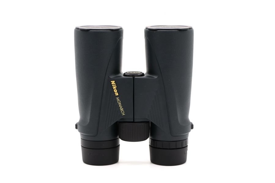 Бинокль Nikon Monarch 12X42 DCF