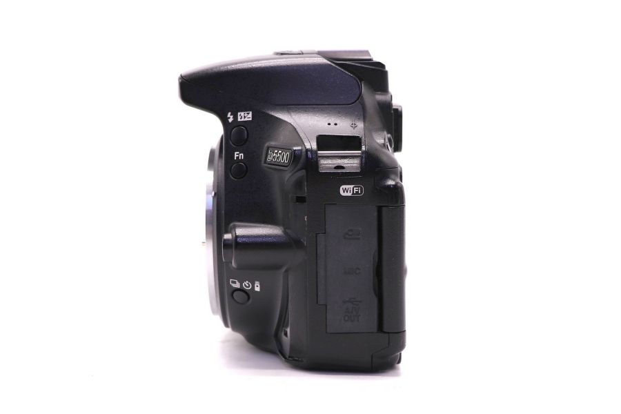 Nikon D5500 body (пробег 140870 кадров)