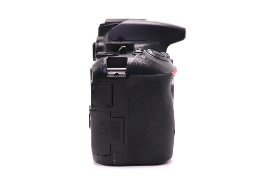 Nikon D5500 body (пробег 140870 кадров)