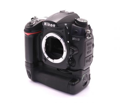 Nikon D7000 body (пробег 115830 кадров)