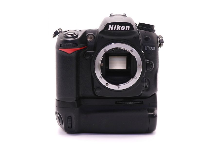 Nikon D7000 body (пробег 115830 кадров)