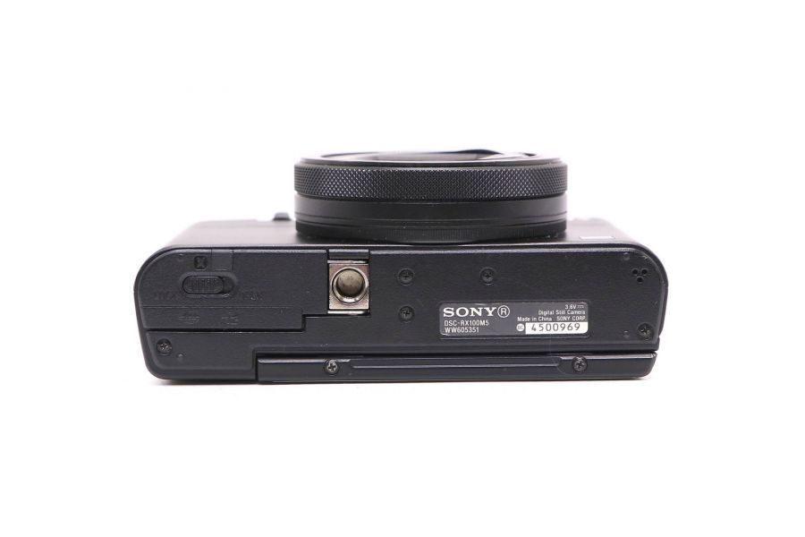 Sony Cyber-shot DSC-RX100M5 б.
