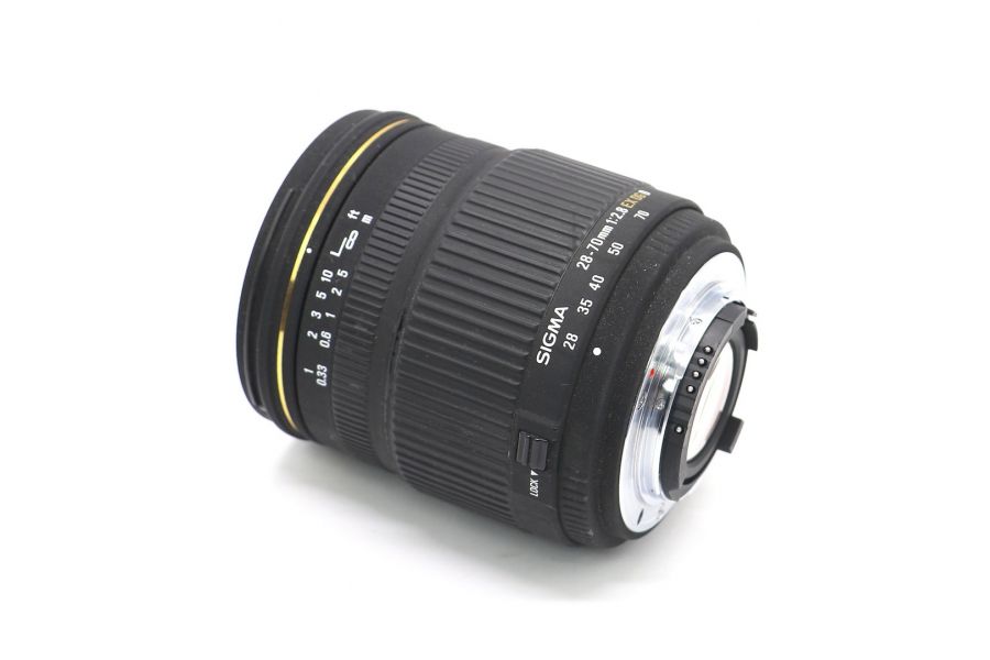 Sigma AF 28-70mm f/2.8 EX DG Nikon F
