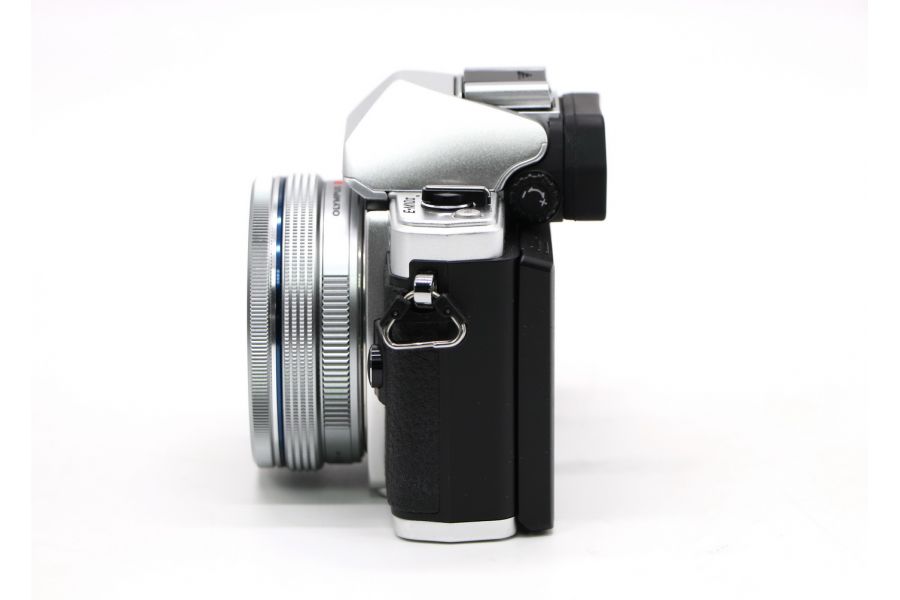 Olympus OM-D E-M10 Mark II kit silver