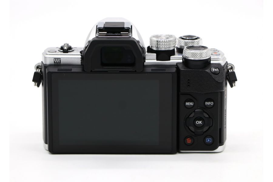 Olympus OM-D E-M10 Mark II kit silver