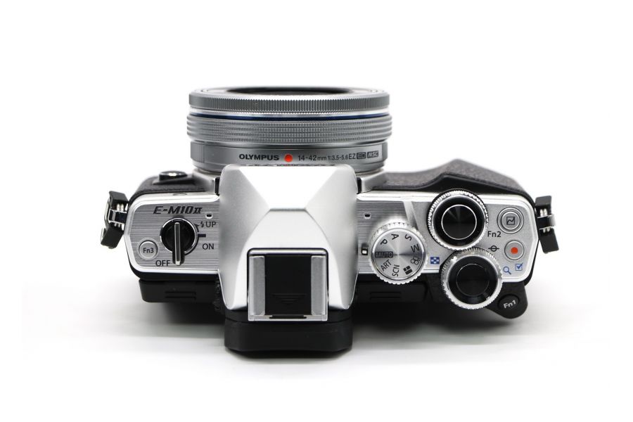 Olympus OM-D E-M10 Mark II kit silver
