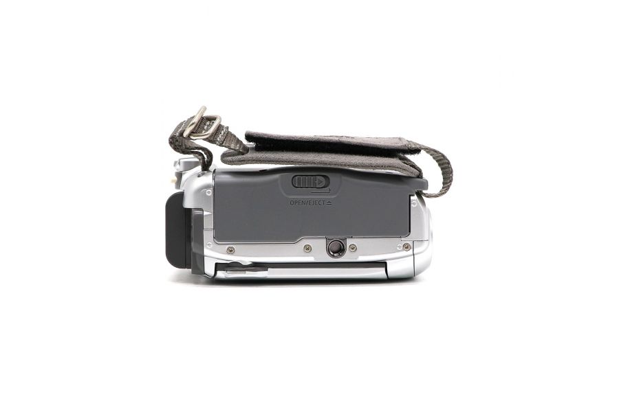 Видеокамера Canon MV901