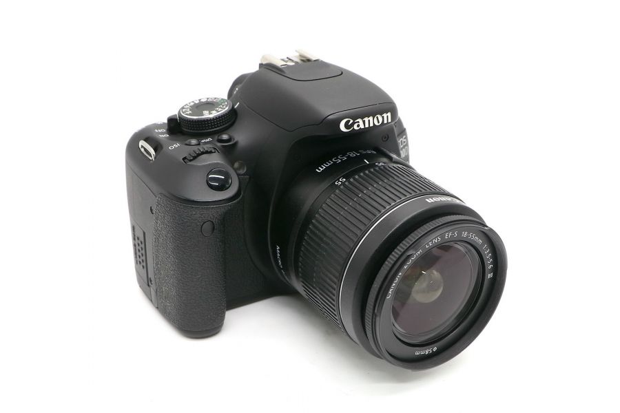Canon EOS 600D kit в упаковке (пробег 2295 кадров)