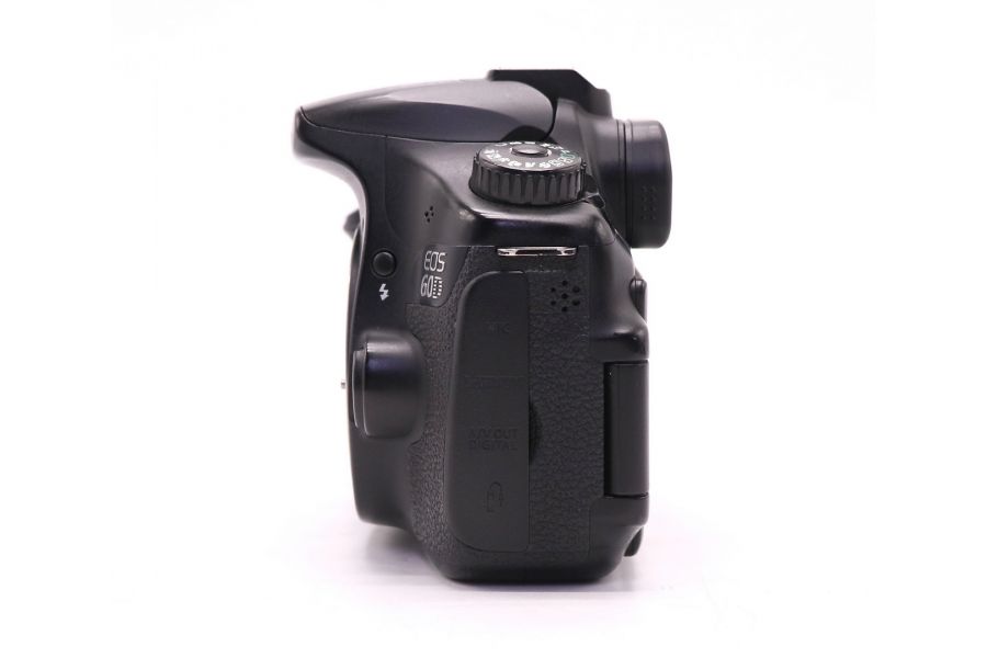 Canon EOS 60D body (пробег 89900 кадров)