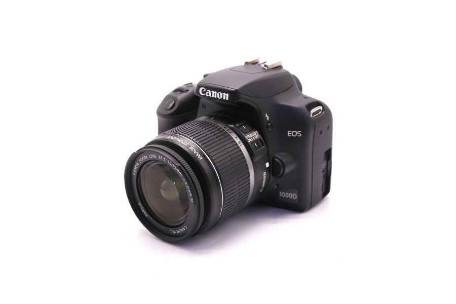 Canon EOS 1000D kit в упаковке (пробег 3540 кадров)