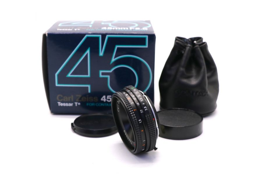 Carl Zeiss Tessar T* 45mm f/2.8 в упаковке