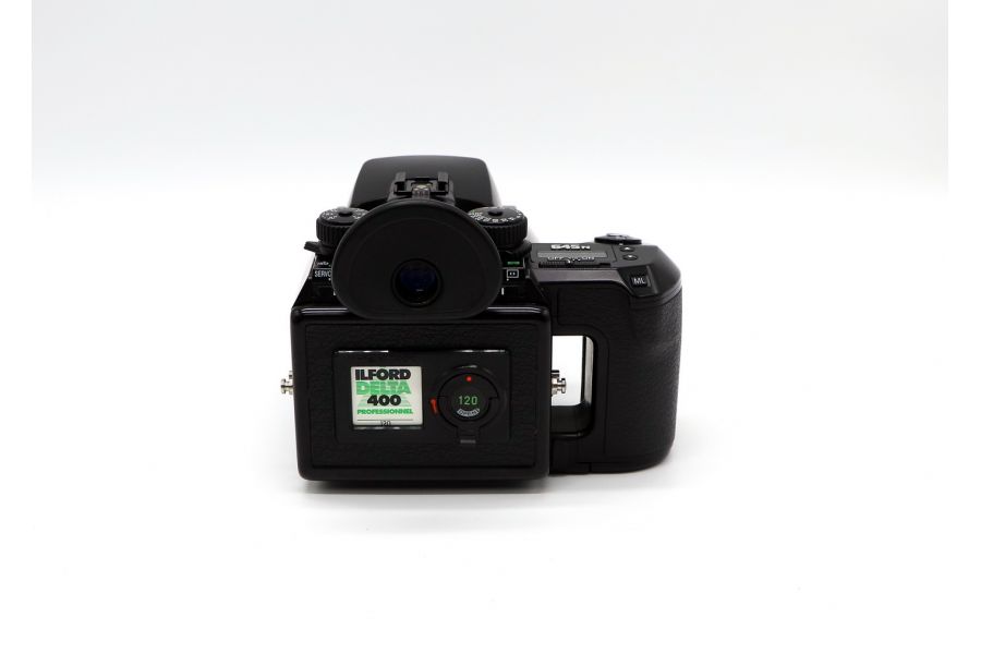 Pentax 645N + Pentax-FA SMC 645 2.8/75mm