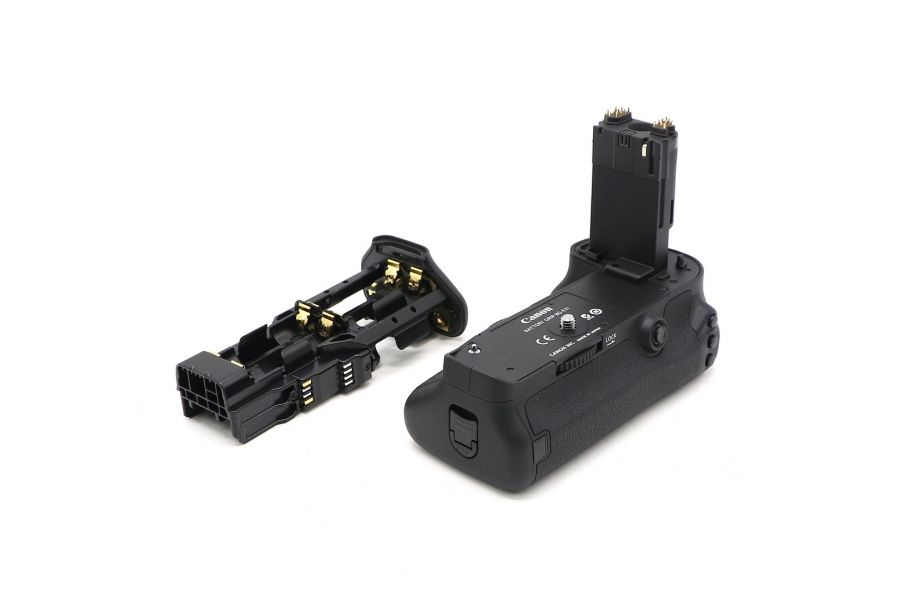 Батарейная ручка Canon BG-E11 в упаковке (оригинал)