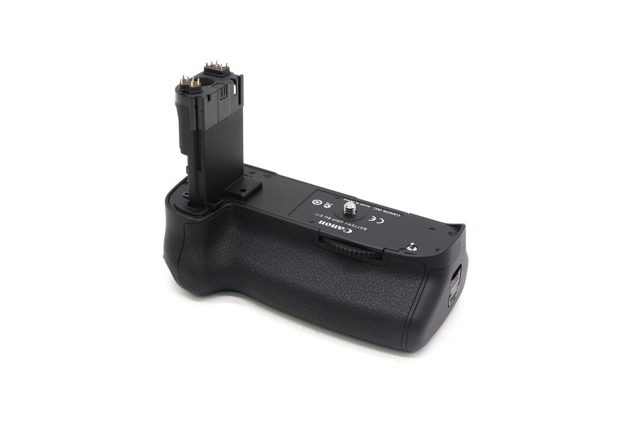 Батарейная ручка Canon BG-E11 в упаковке (оригинал)