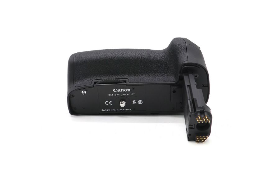 Батарейная ручка Canon BG-E11 в упаковке (оригинал)