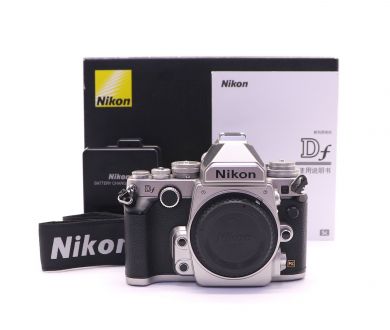 Nikon Df body в упаковке (пробег 3350 кадров)