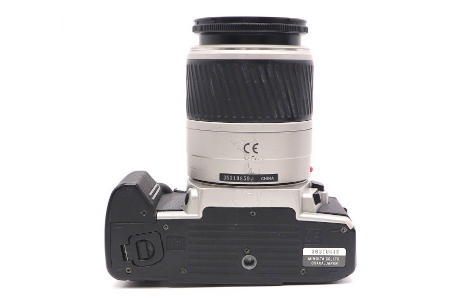 Minolta Dynax 5 + 28-100mm f/3.5-5.6