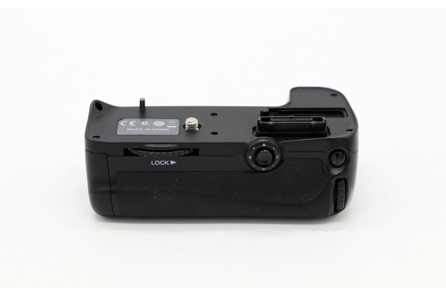 Батарейная ручка Nikon MB-D11