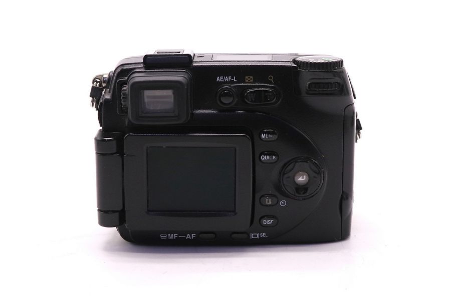 Nikon Coolpix E8400 компактная цифровая фотокамера