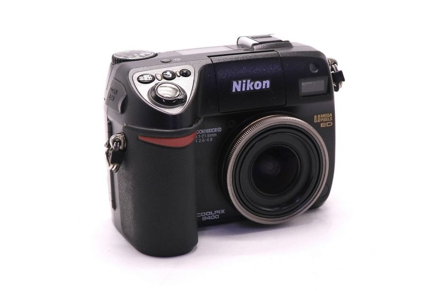 Nikon Coolpix E8400 компактная цифровая фотокамера