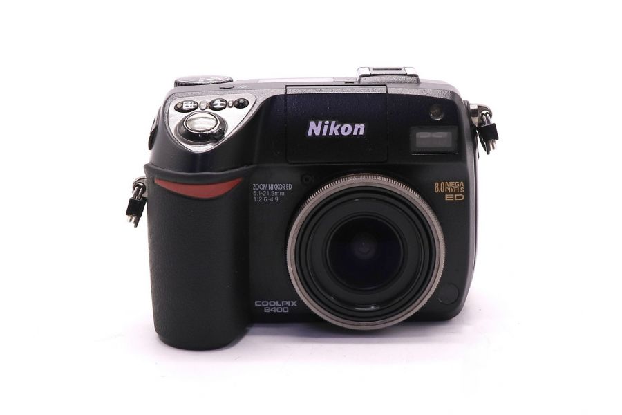 Nikon Coolpix E8400 компактная цифровая фотокамера