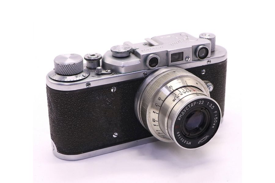 Зоркий 1-го выпуска ригельный (КМЗ)