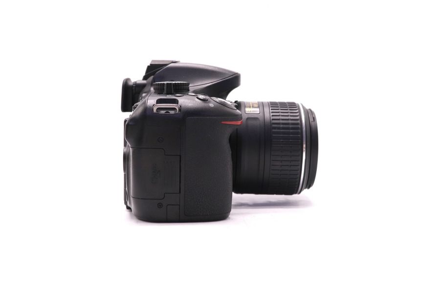 Nikon D5200 kit в упаковке (пробег 4575 кадров)