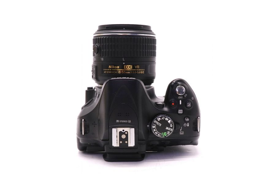 Nikon D5200 kit в упаковке (пробег 4575 кадров)