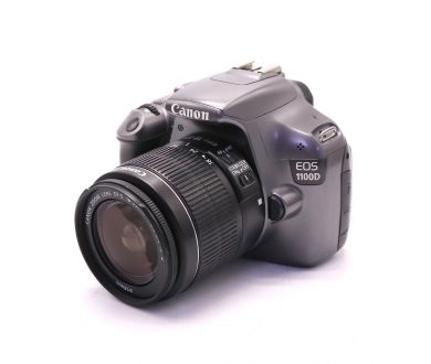 Canon EOS 1100D kit gray (пробег 10600 кадров)