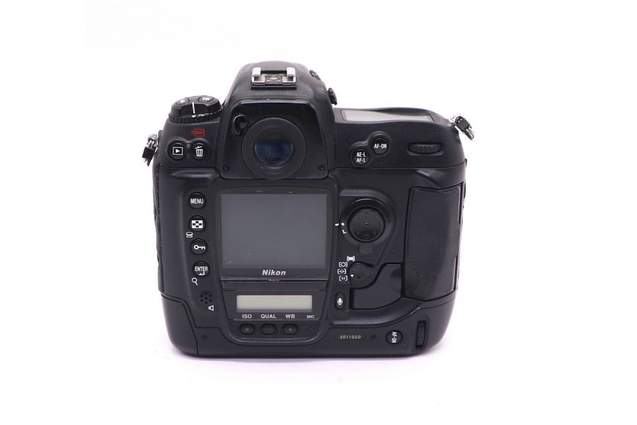 Nikon D2H body (пробег 60140 кадров)