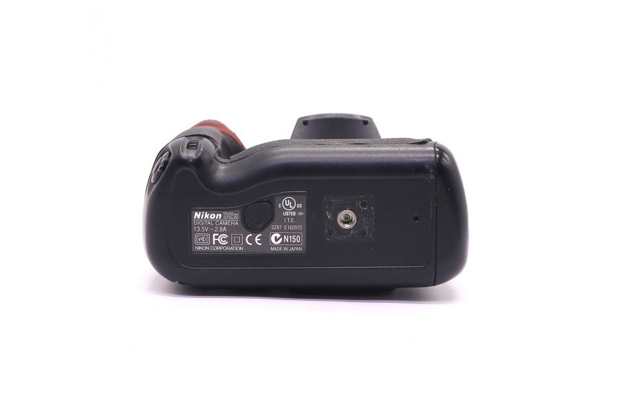 Nikon D2H body (пробег 60140 кадров)