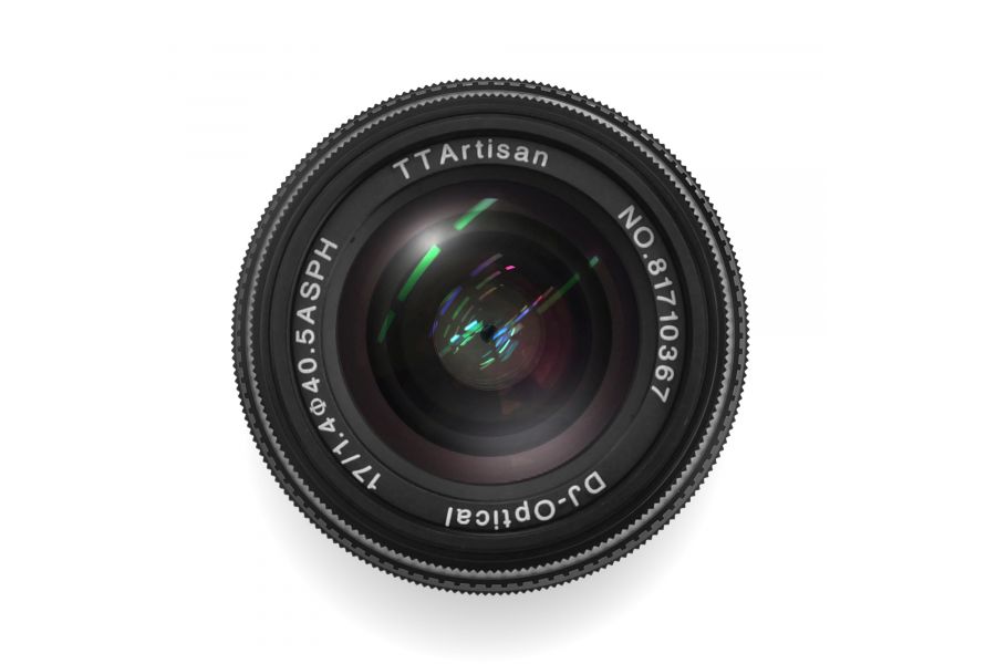 TTartisan 17mm f/1.4 APS-C для Sony E