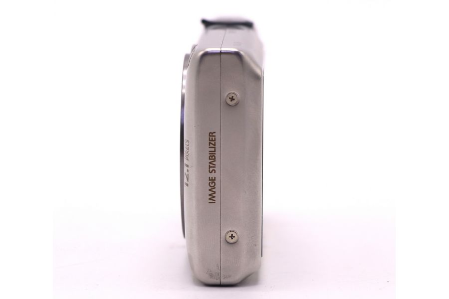 Canon IXUS 220 HS в упаковке