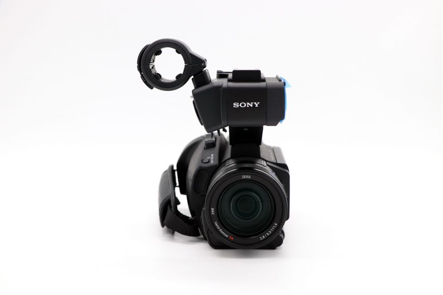 Видеокамера Sony PXW-X70