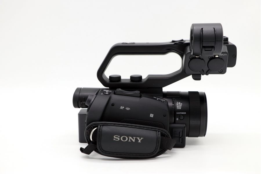 Видеокамера Sony PXW-X70