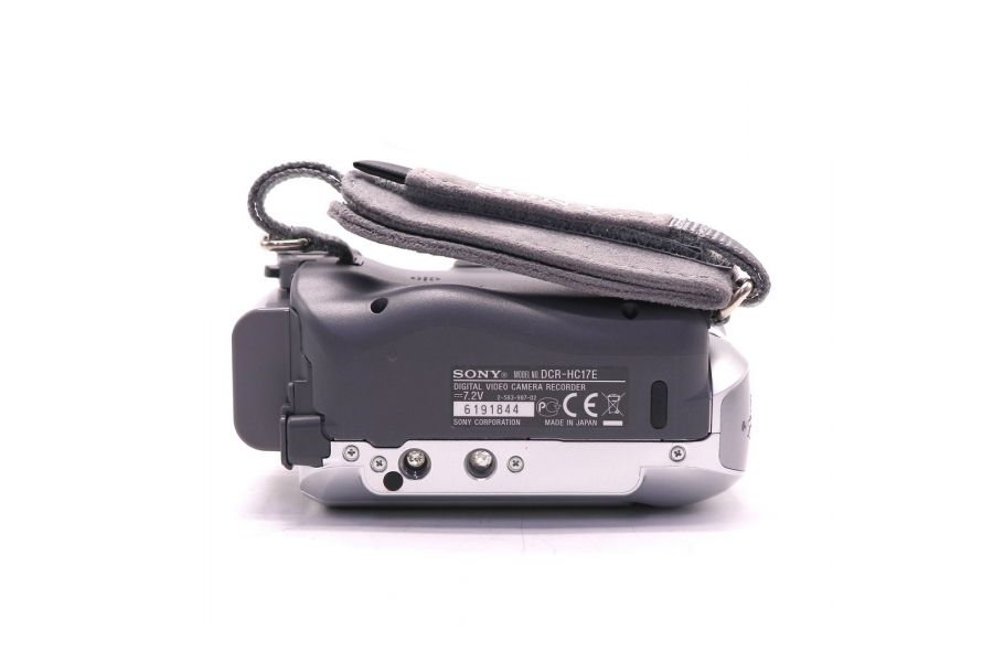 Видеокамера Sony DCR-HC17E в упаковке
