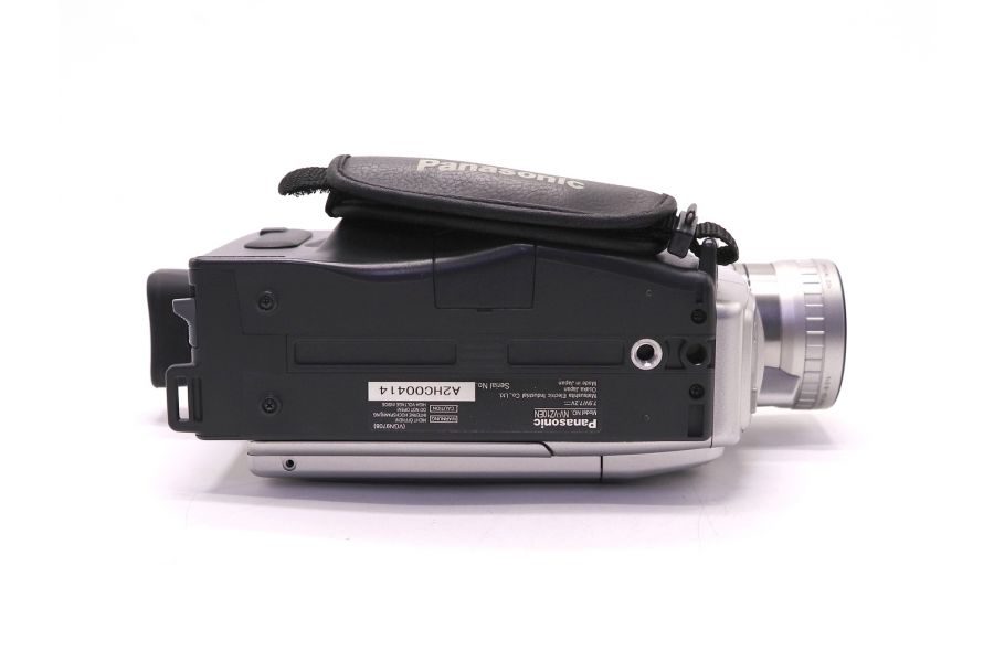 Видеокамера Panasonic NV-VZ10 аналоговая