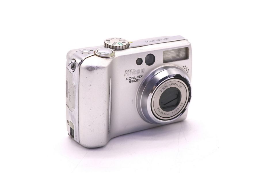 Nikon Coolpix E5900 б/у
