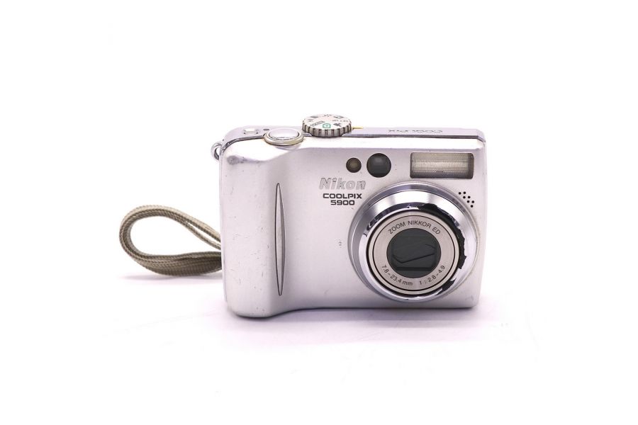 Nikon Coolpix E5900 б/у