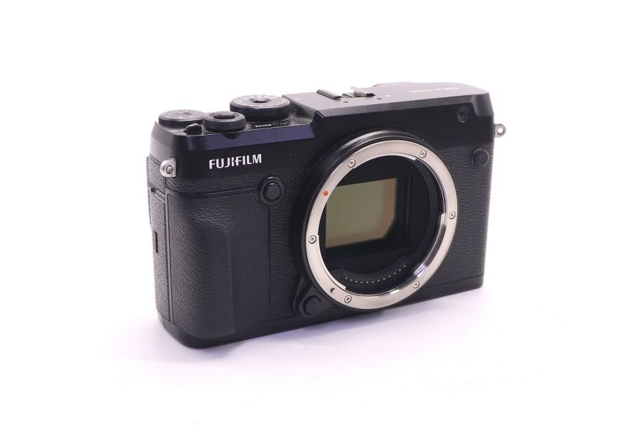Fujifilm GFX 50R body (пробег 200 кадров)