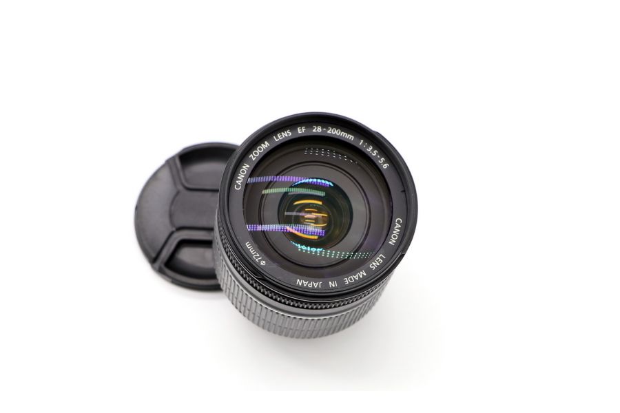 Canon EF 28-200mm f/3.5-5.6