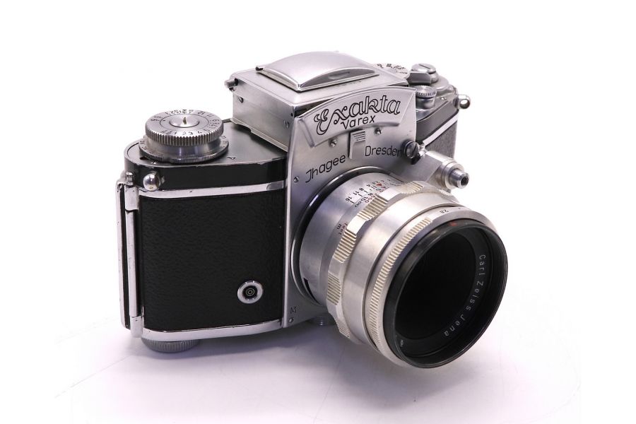 Exakta Varex + Tessar 2.8/50 (Germany, 1961)